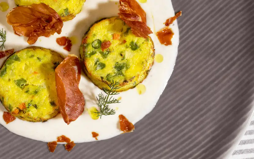 Sformatini di patate e curcuma Orogel per Food Service: antipasto originale e colorato.